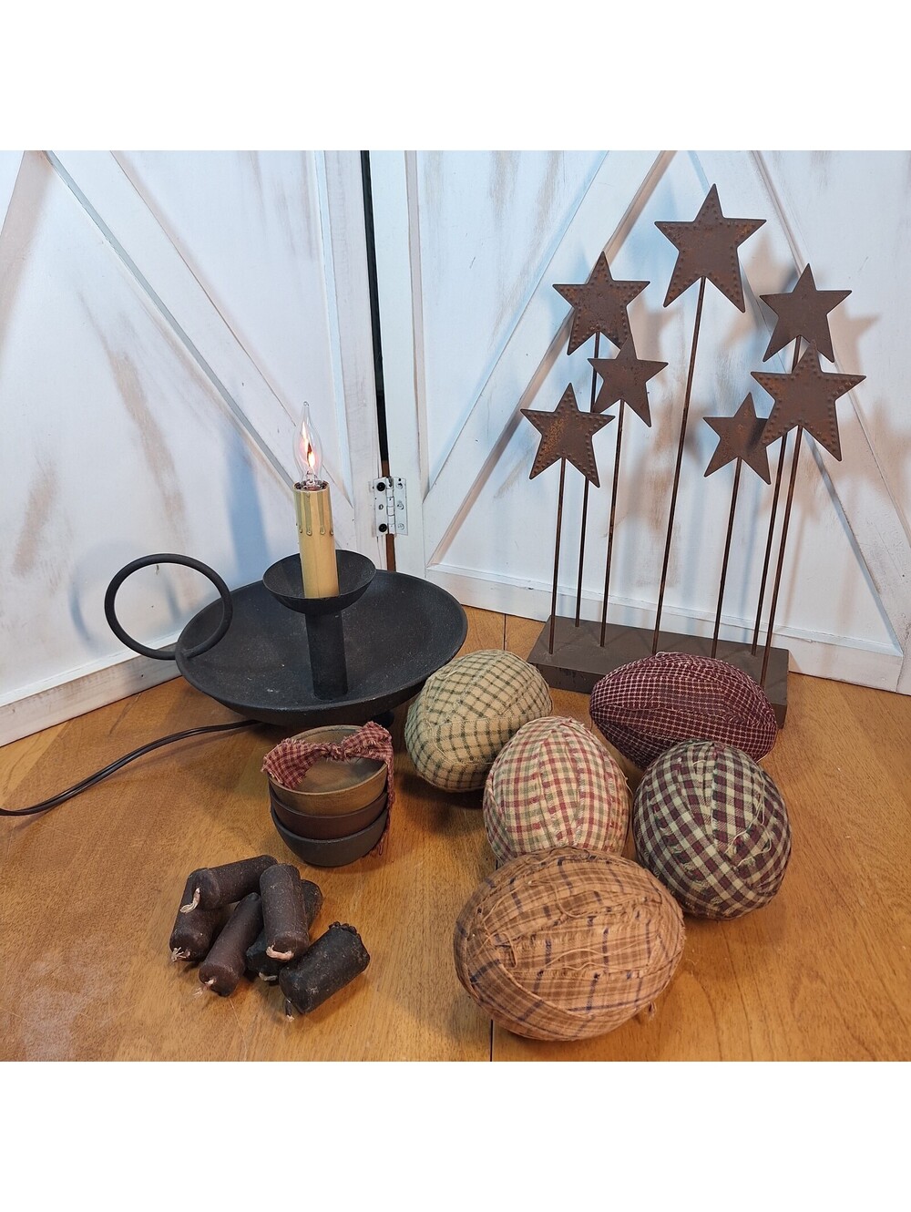 Mixed Lot of Primitives. Candles/Lamp/Mini Bowls/Metal Star Plaque/Fabric Eggs